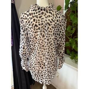 Express Portofino Slim Fit Leopard Print Button Front Blouse – Size L